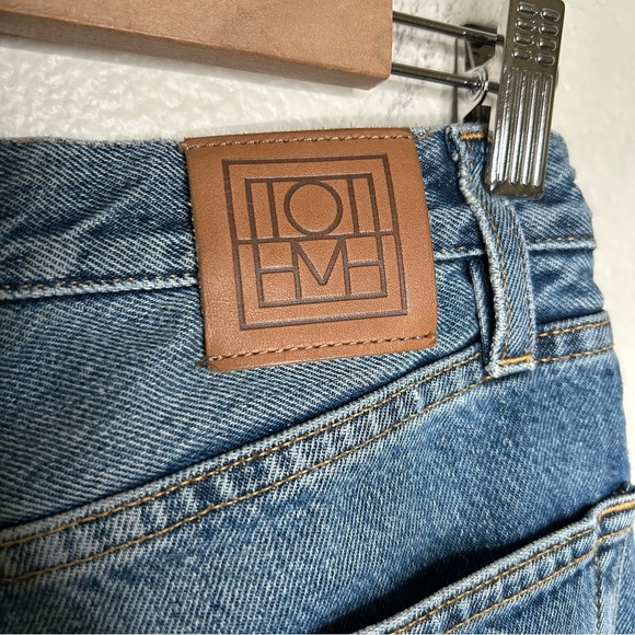Toteme Classic Cut Denim jeans in Vintage Wash 27/32 - Picture 13 of 16